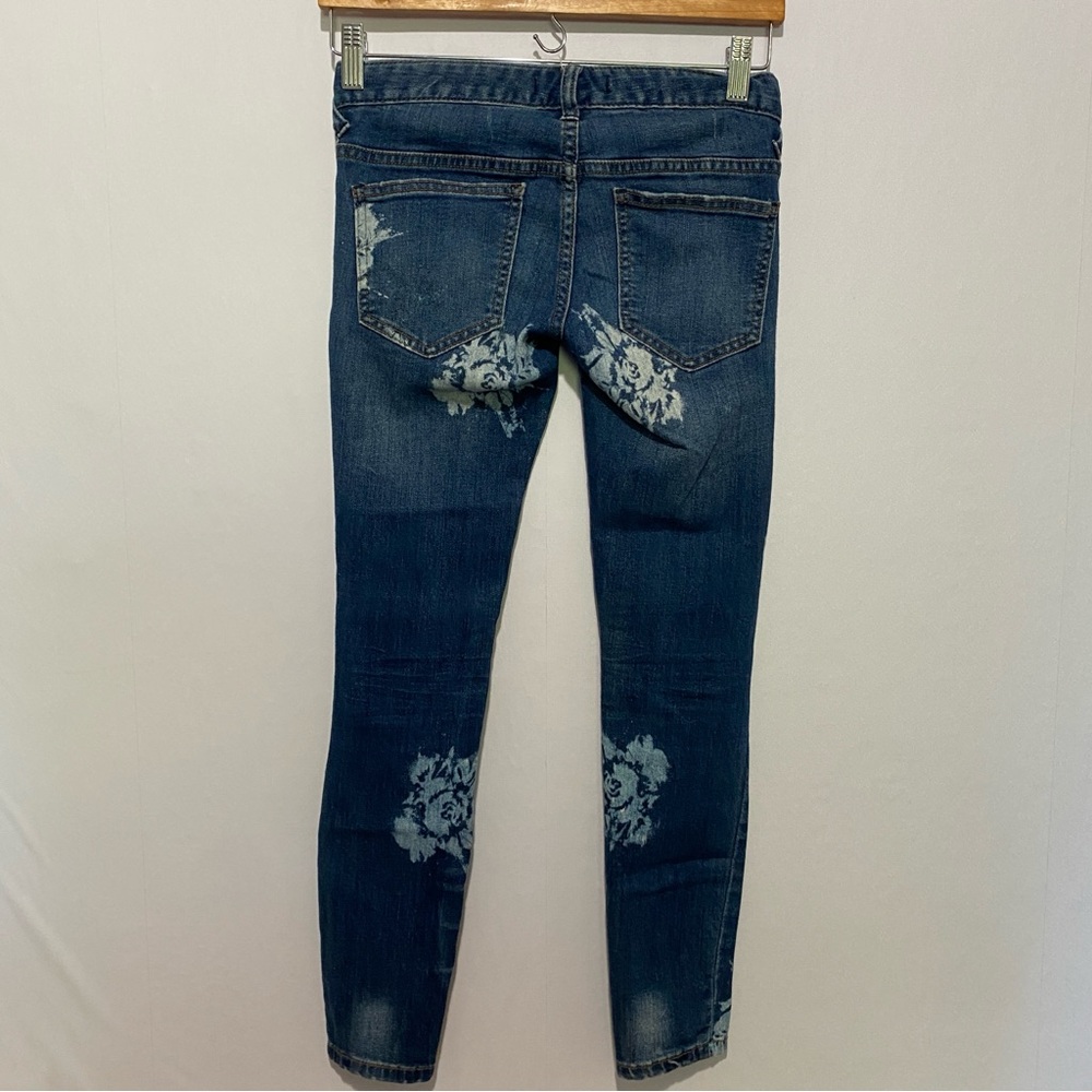 Free People Floral Skinny Jeans Size 24 Comfy Stretch Preppy Casual - Picture 3 of 12